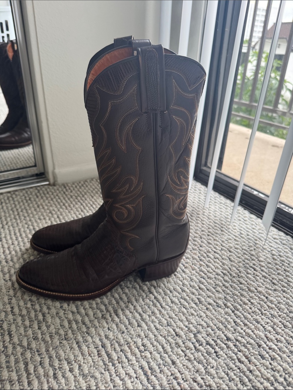 Vinatge Brown Western Leather Cowboy Boots